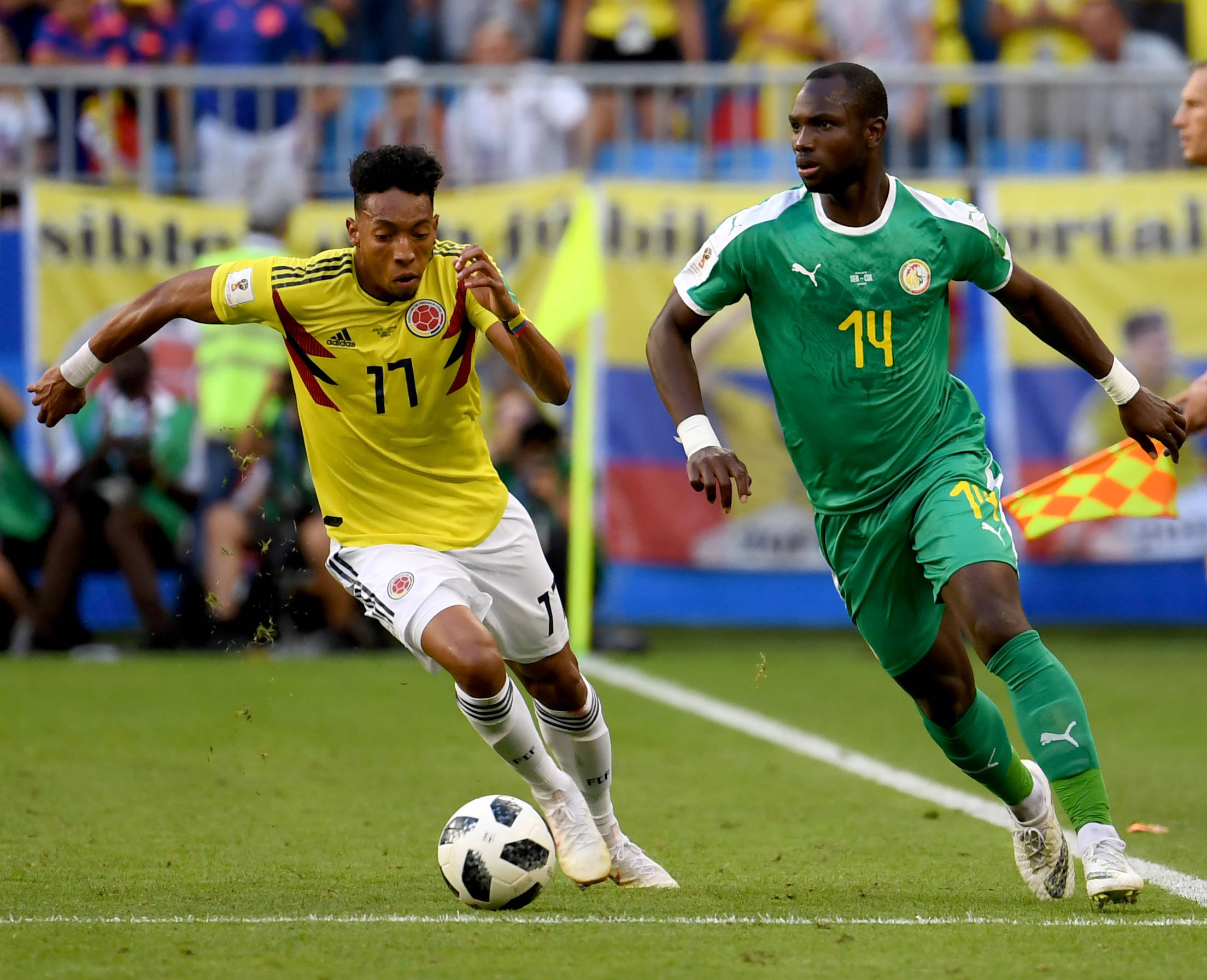 足球比赛赛场上精彩瞬间频传,战绩斐然的简单介绍 足球比赛赛场上精彩瞬间频传,战绩斐然的简单介绍