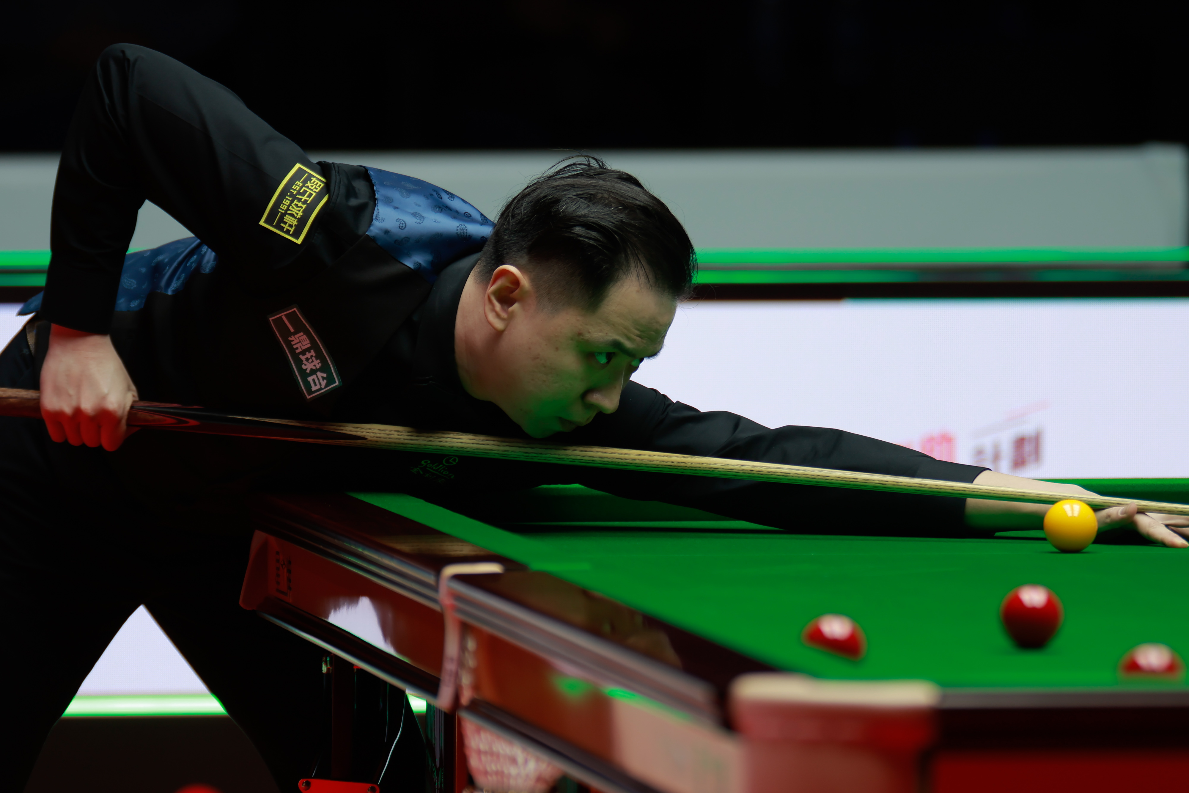 包含TL险胜BRO，Viper单局斩获MVP焦点之战2025世界赛，强势挺进下一轮的词条