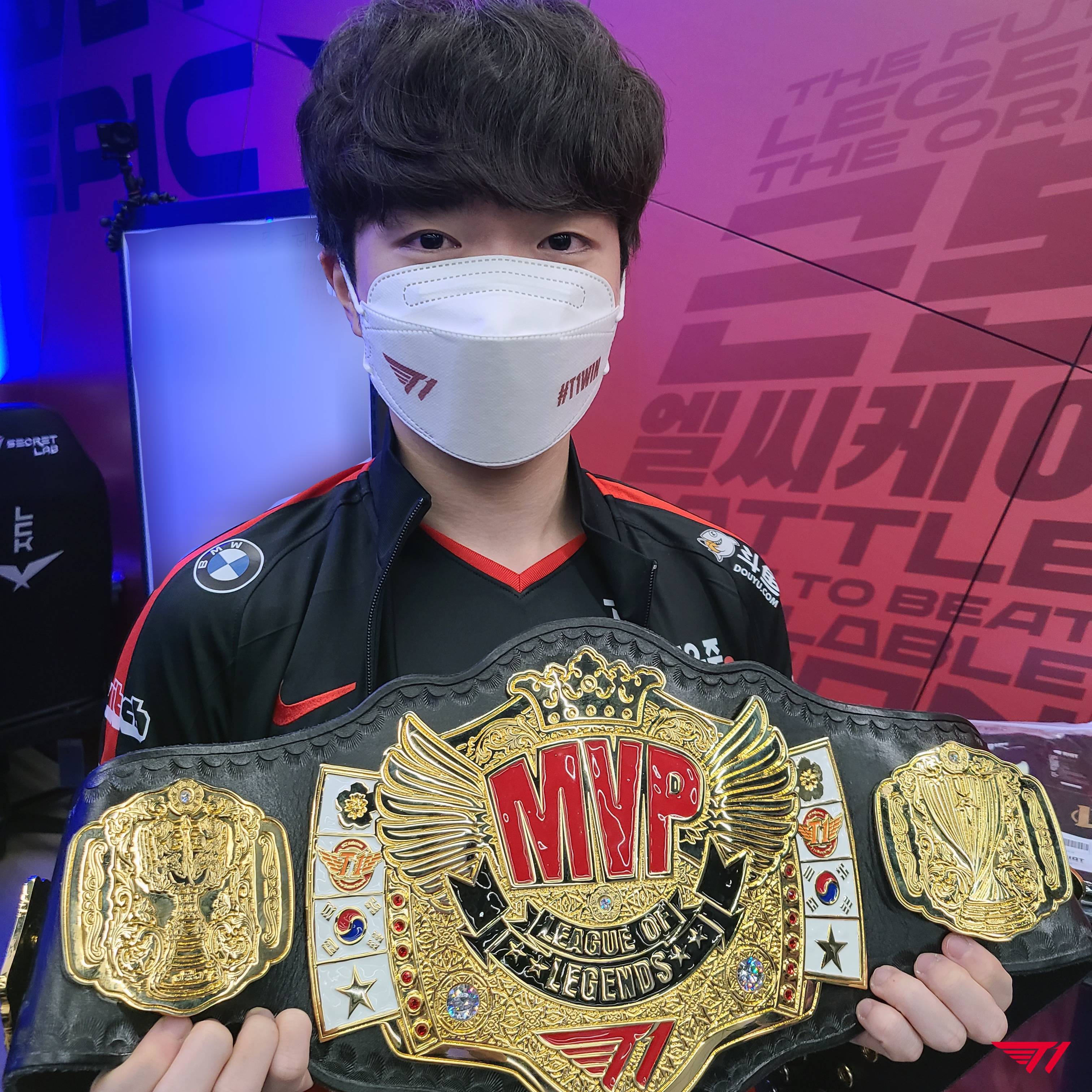 关于CLG绝杀TL,Gumayusi单局斩获MVP宿命之战入围赛,留下经典瞬间的信息 关于CLG绝杀TL,Gumayusi单局斩获MVP宿命之战入围赛,留下经典瞬间的信息